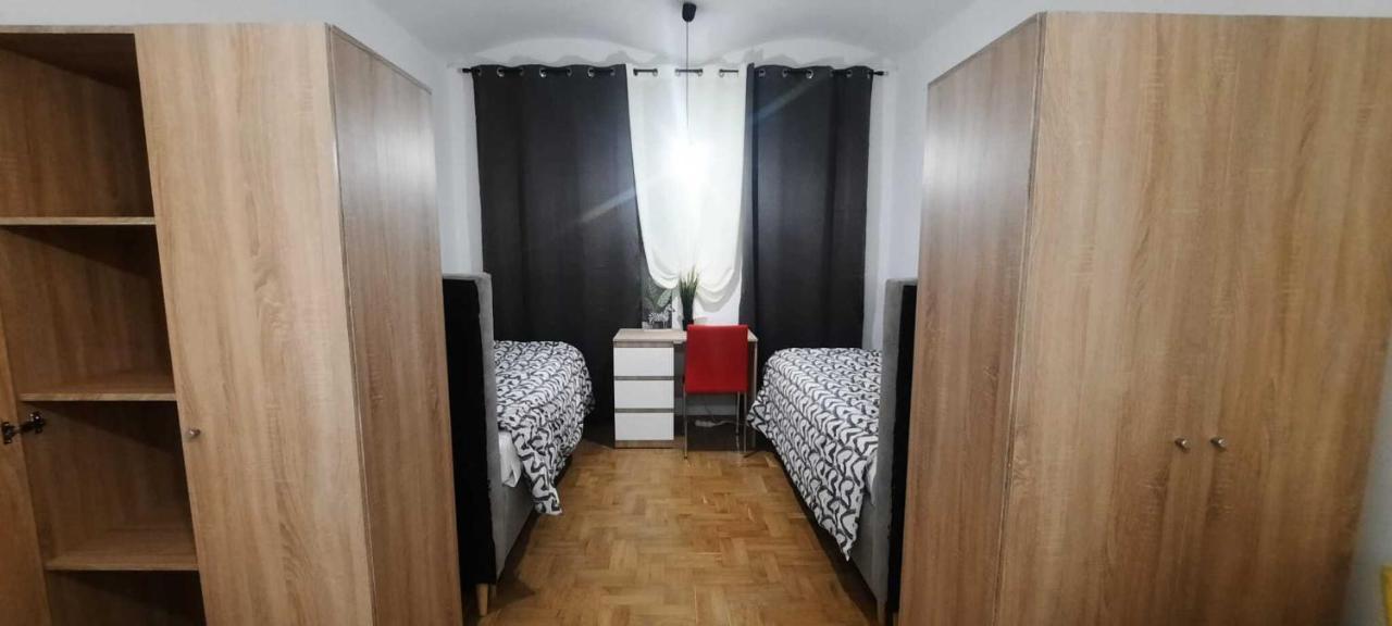 Lorf Hostel&Apartments Krasków Eksteriør bilde