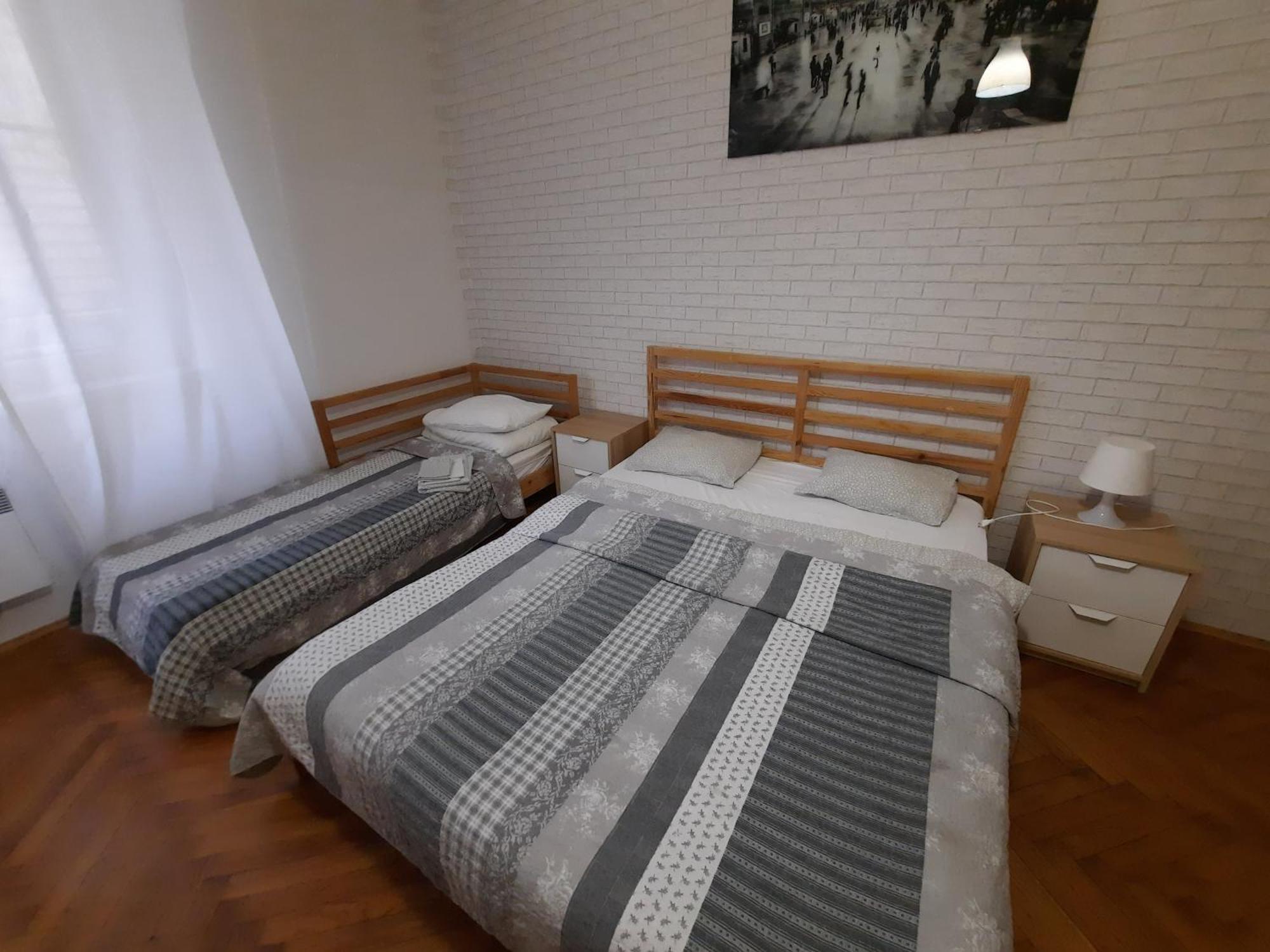 Lorf Hostel&Apartments Krasków Eksteriør bilde