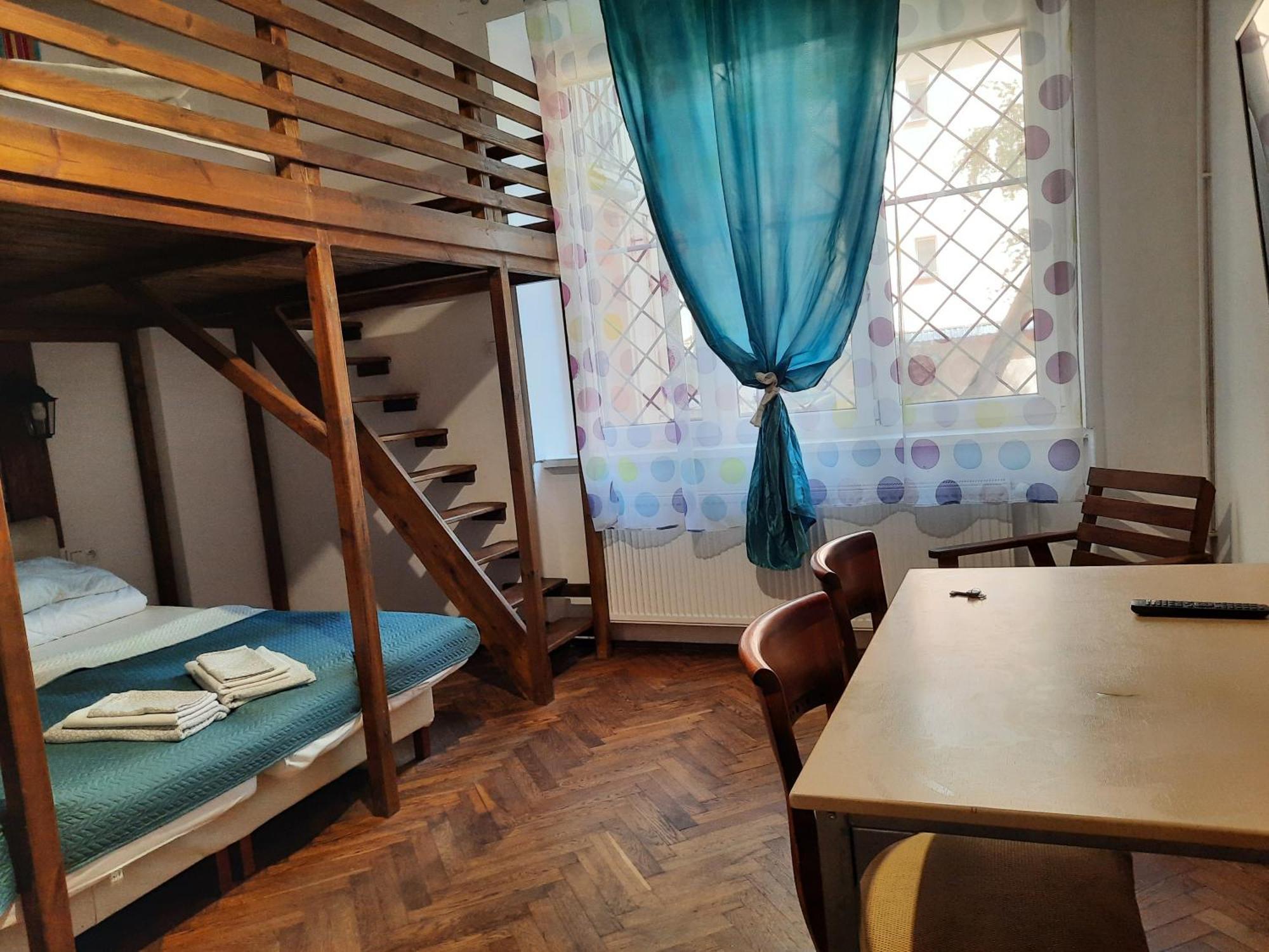 Lorf Hostel&Apartments Krasków Eksteriør bilde